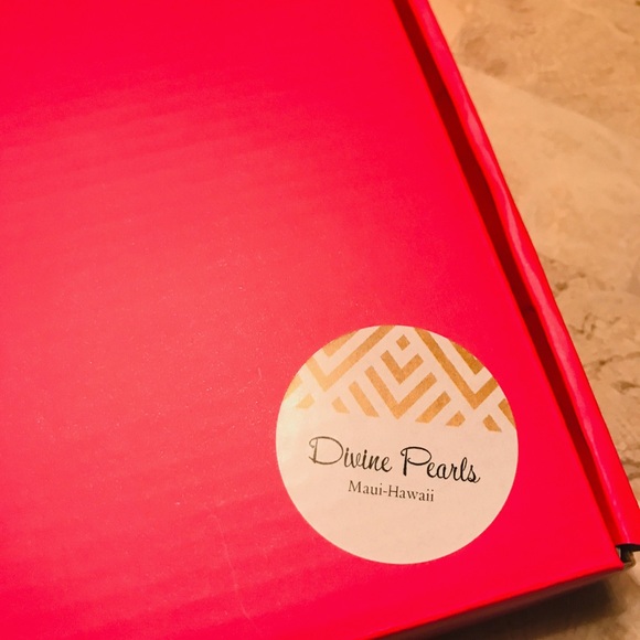 NWT White & Gray love bracelet - Picture 8 of 8